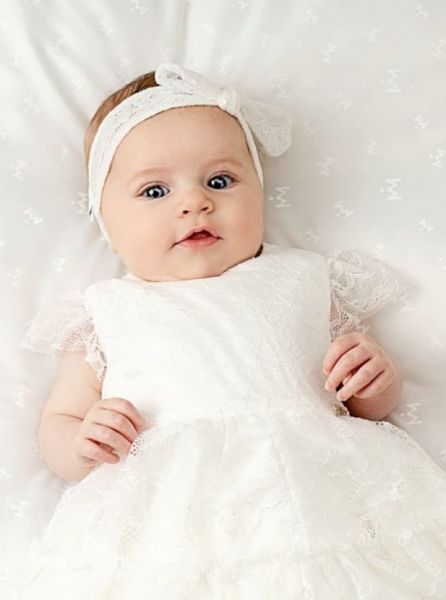Taufkleider für Mädchen Babys - Spitze in Weiß von GYMP